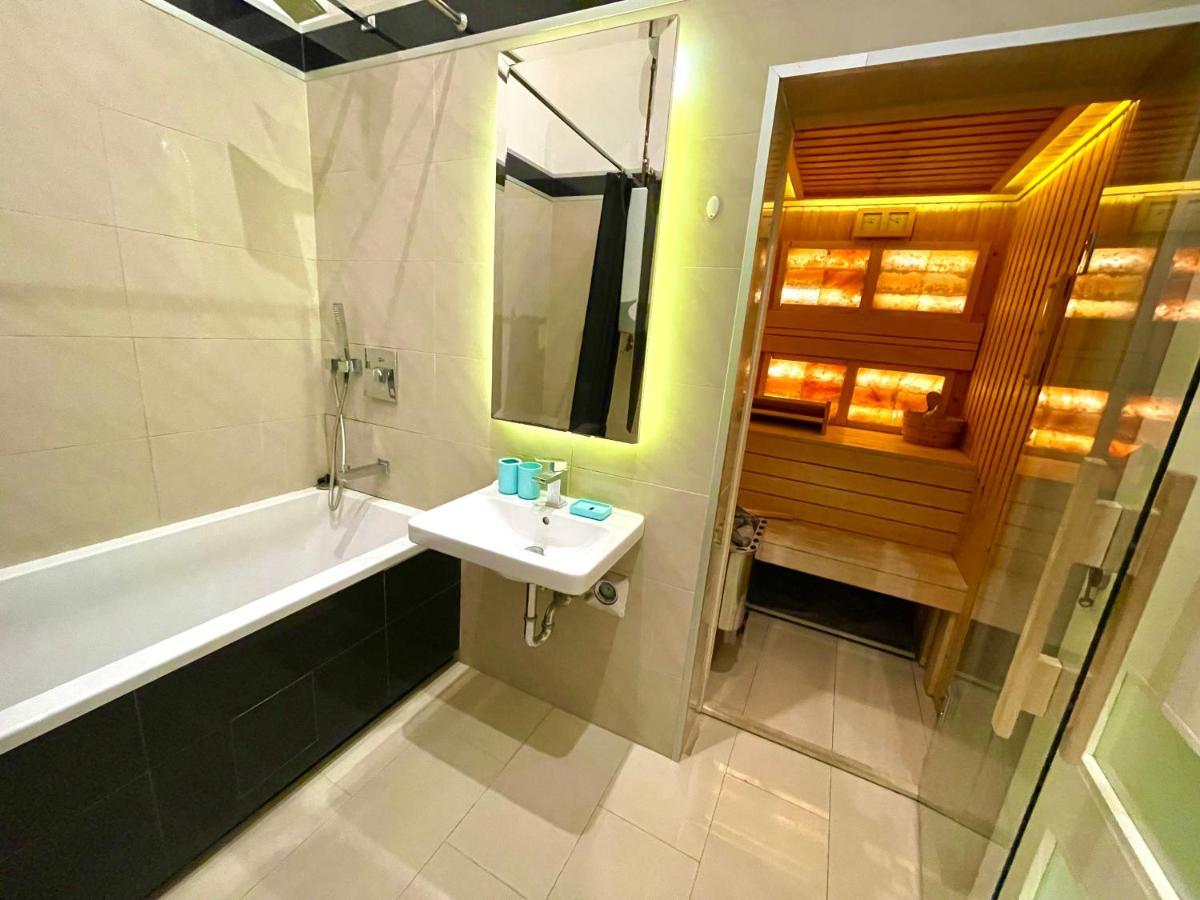 Pearl Lux Residency - Finn Sauna & Steam Room Budapest Bagian luar foto